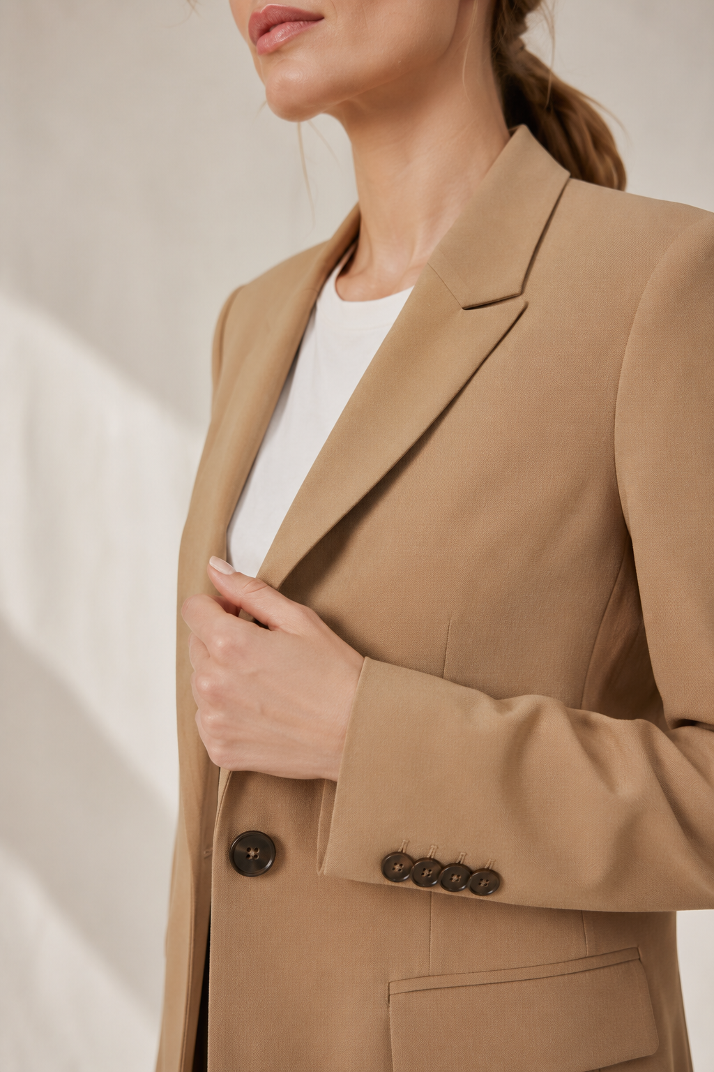 Dune 27 light jacket fabric detail