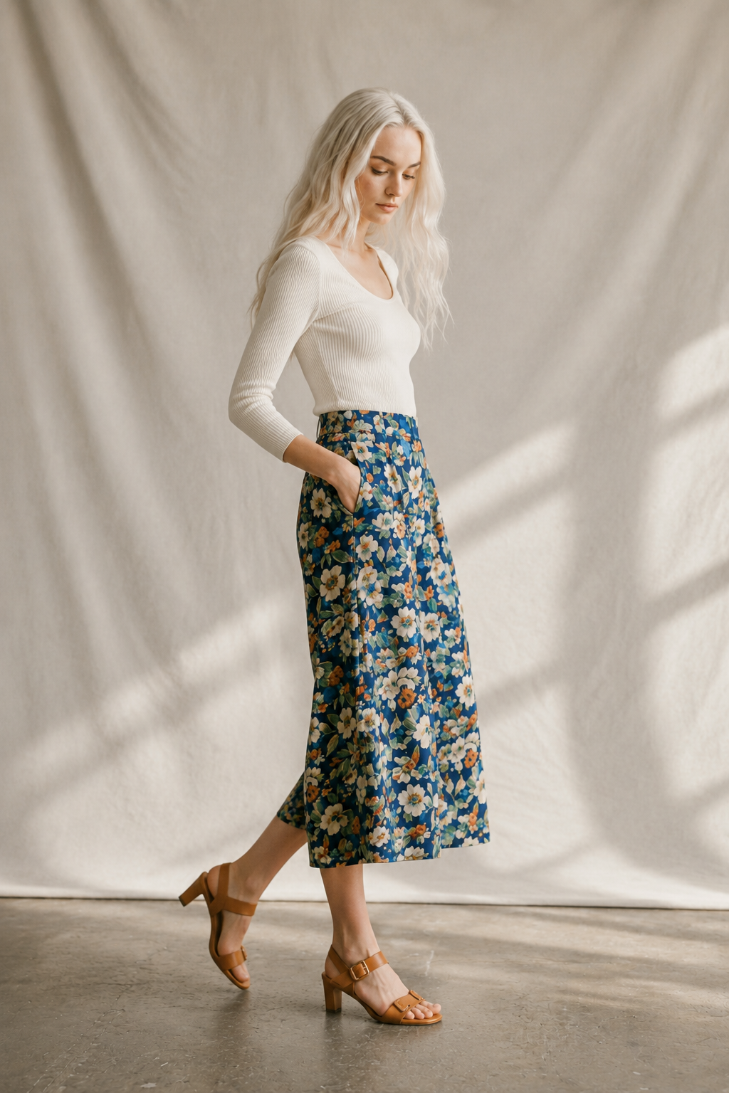 Fern 44 crop trouser alternate angle